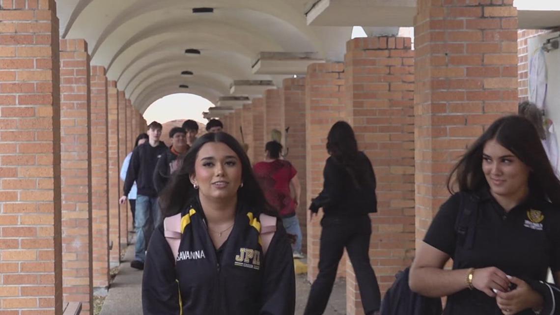 What to know as Texas school voucher program opens this week