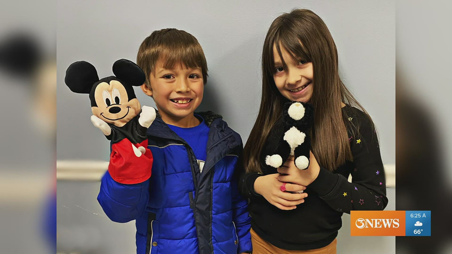 Meet two really fun siblings! Big sister Renesmee and her little brother Severo are the latest cool kids featured in our 'Perfect Addition' series.