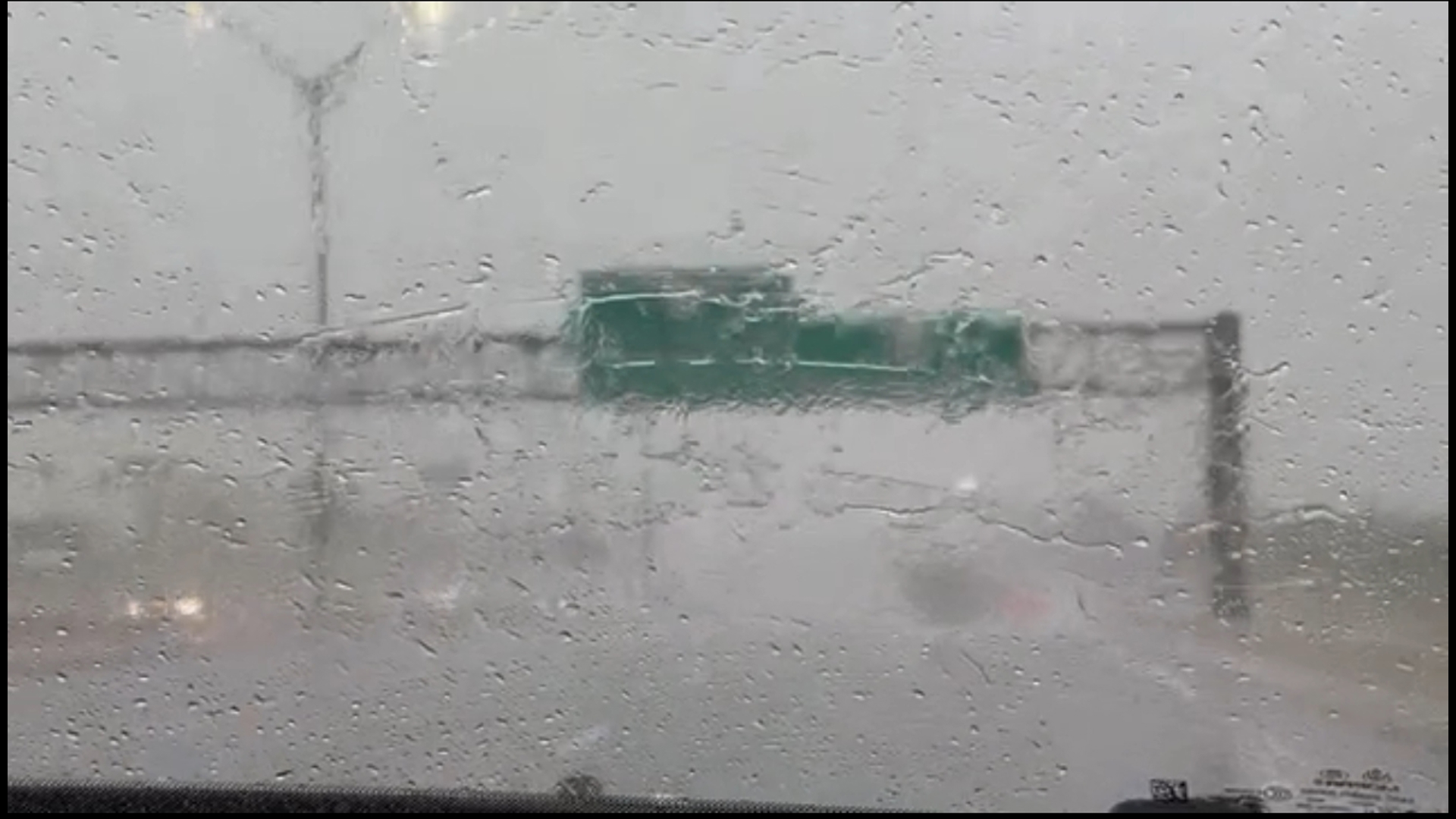 9:31 AM Wednesday- Photographer Jeremy Landers sent in this video from along the SPID highway.