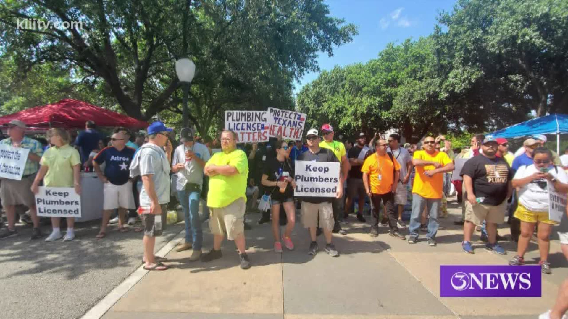 Thousands of plumbers from around the country gathered Friday morning for a rally in Austin, Texas.