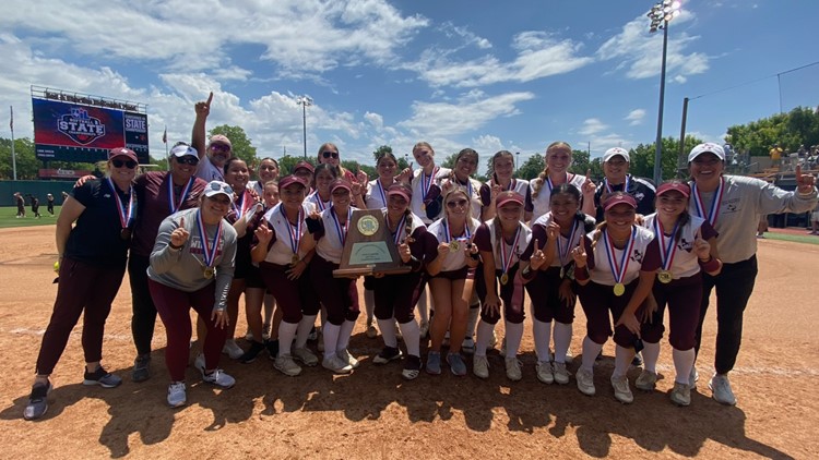 Calallen softball wins first state title in program history