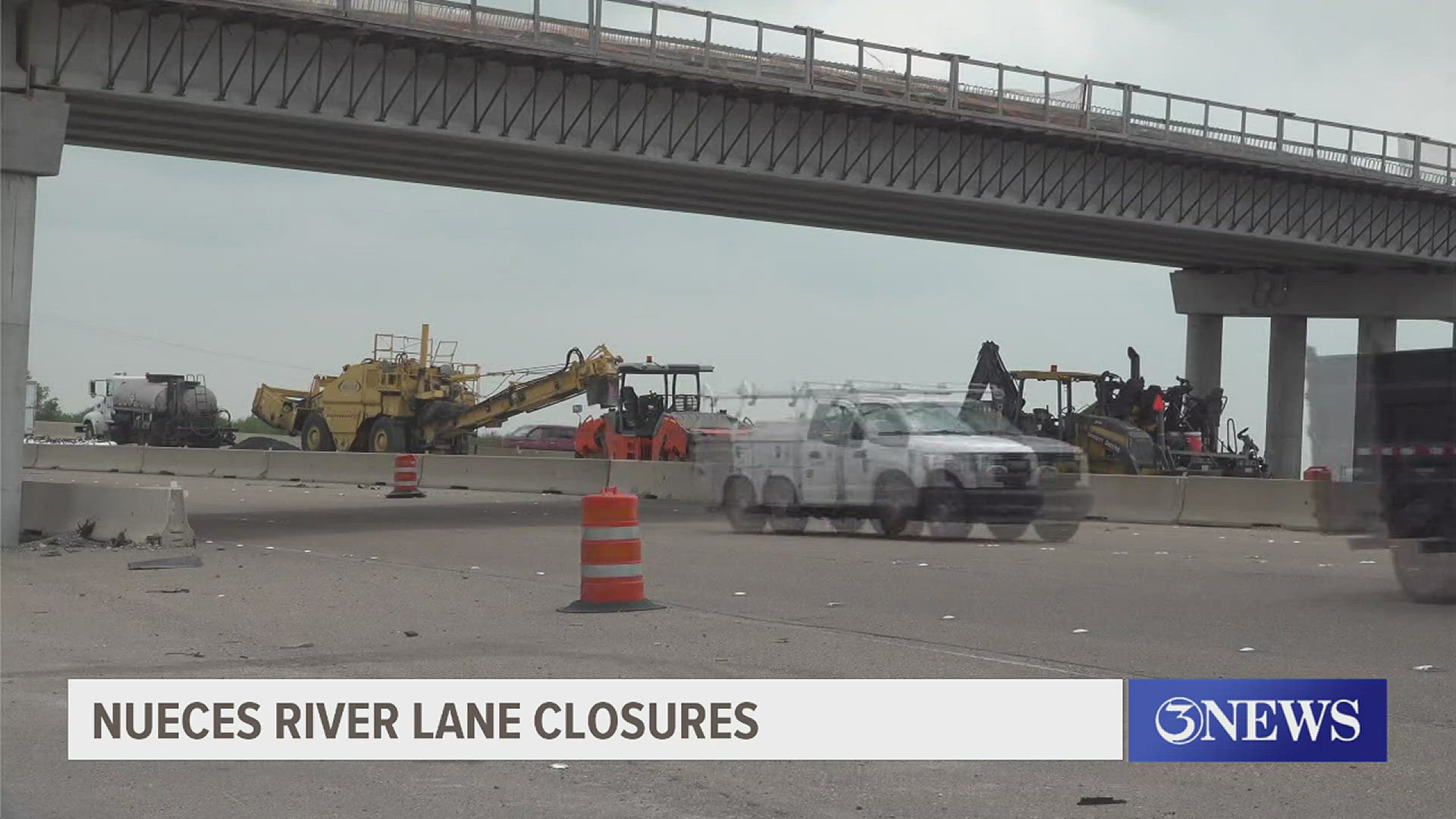 Reconstruction of the Nueces River Bridge project is causing closures.