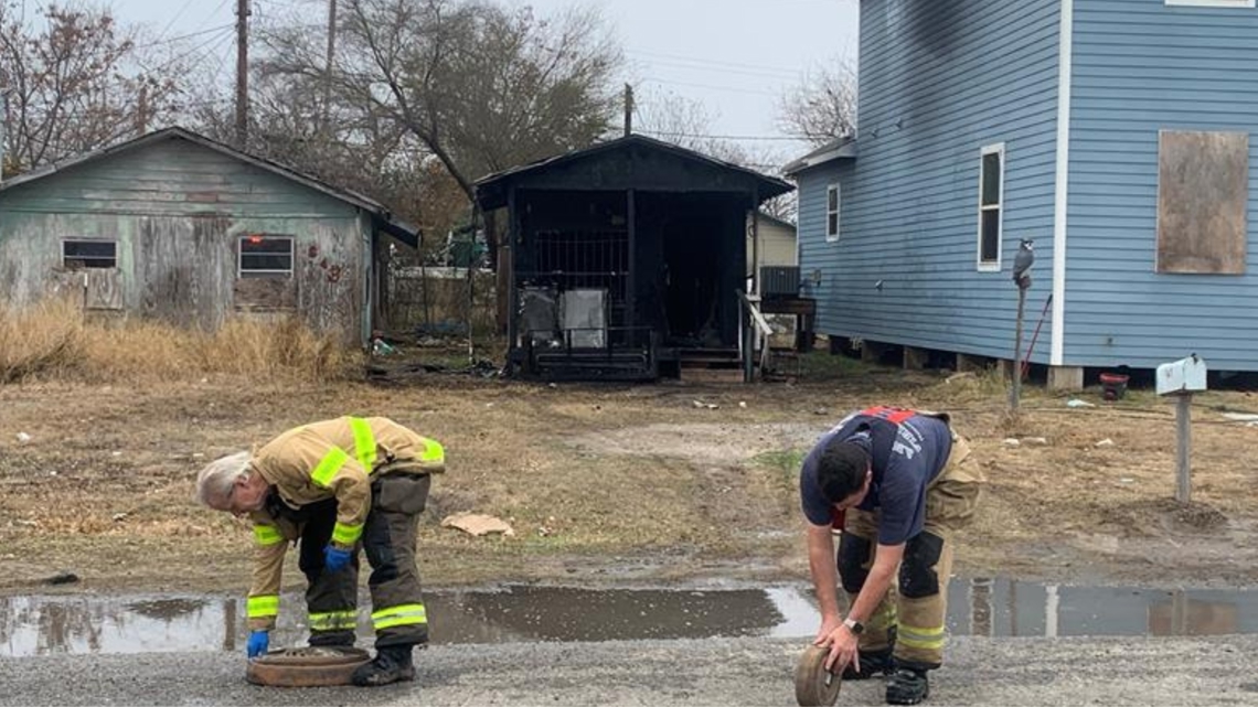 Man saves daughter-in-law and infant from Robstown house fire | kiiitv.com