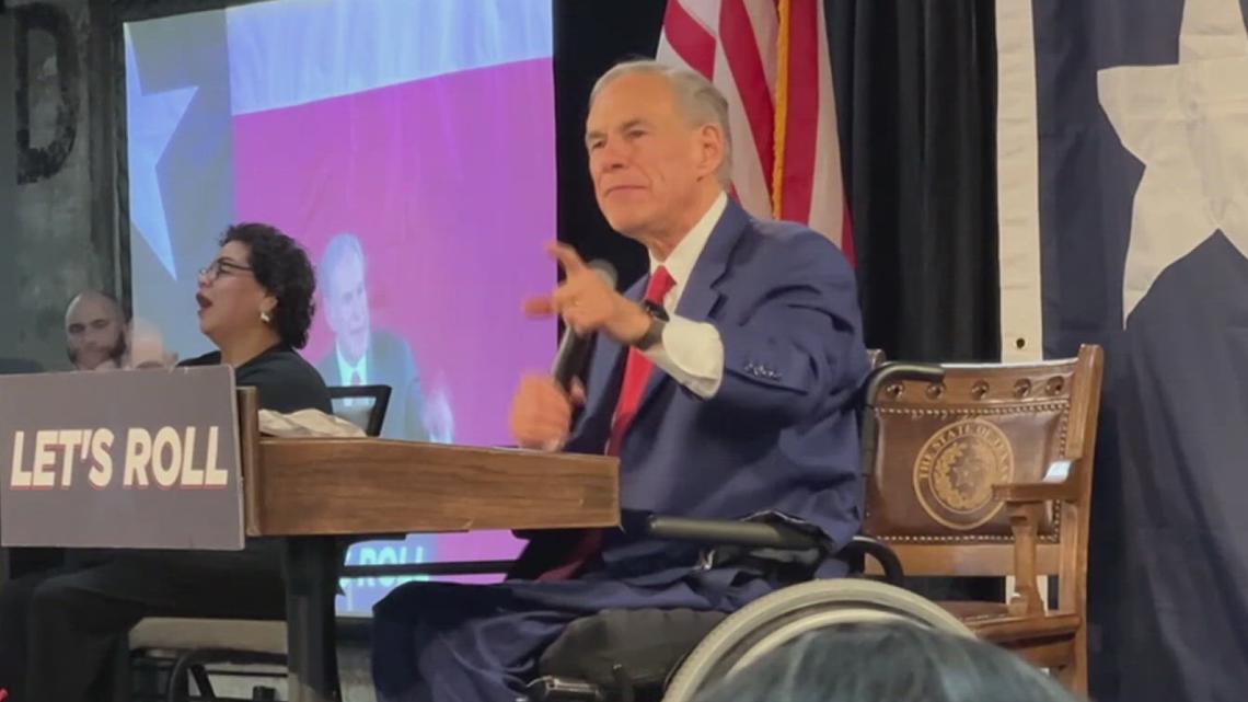 Abbott delivers keynote in Corpus Christi ahead of Texas early voting