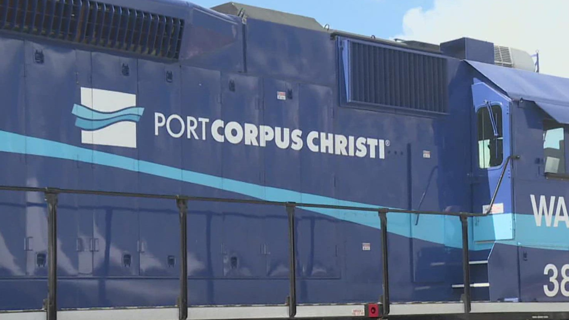 The Port unveiled five new locomotives Tuesday in order to better serve their customers. Two of those will even display the Port's logo.