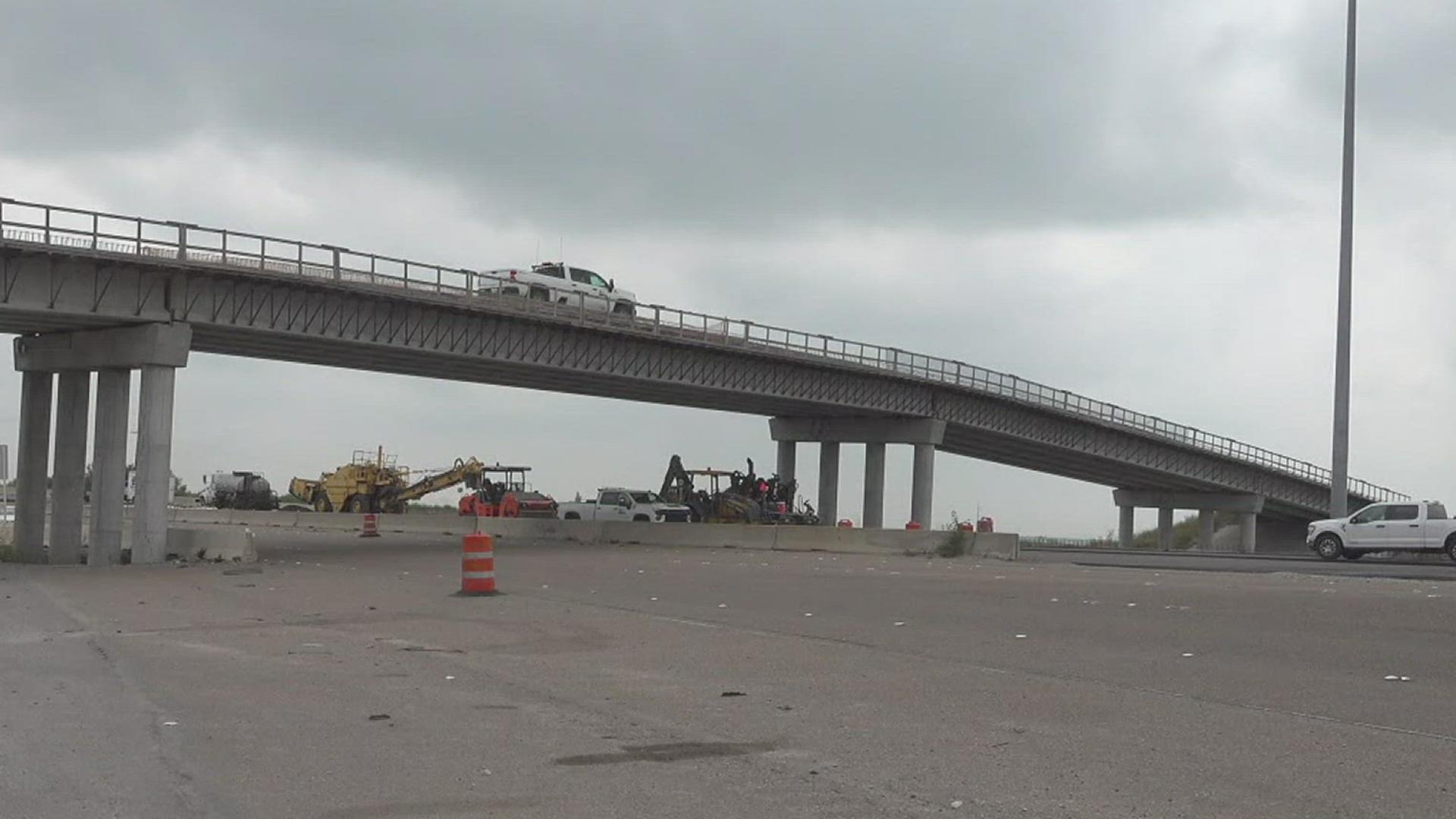 In order to open the new exit, TxDOT will close the southbound right lane of I 37 beginning at exit 17 starting at 9 p.m. Thursday.