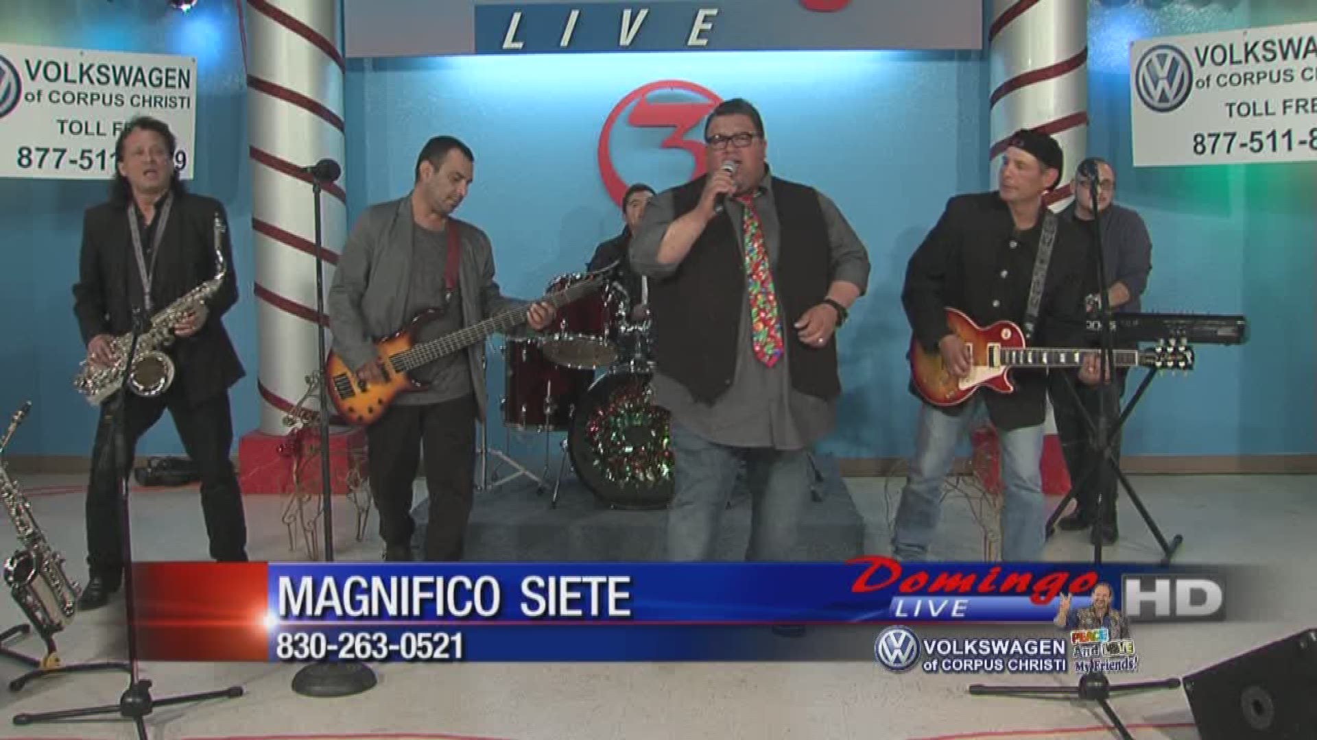 Magnifico Siete performs two songs for us back to back on Domingo Live!