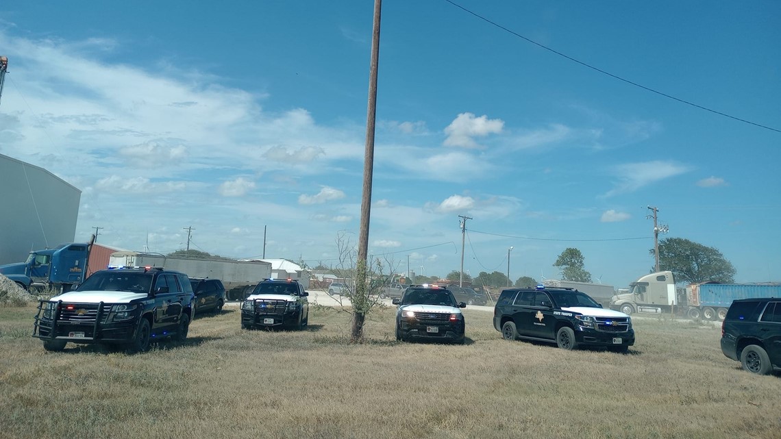 Search for victim continues after Texas grain elevator collapse