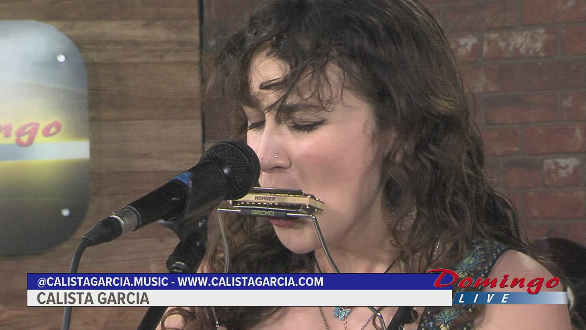 Indie singer-songwriter Calista Garcia joined us live to perform her single "Coals" on Domingo Live.