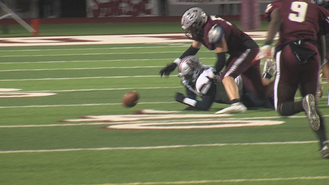 Flour Bluff takes down Vets late