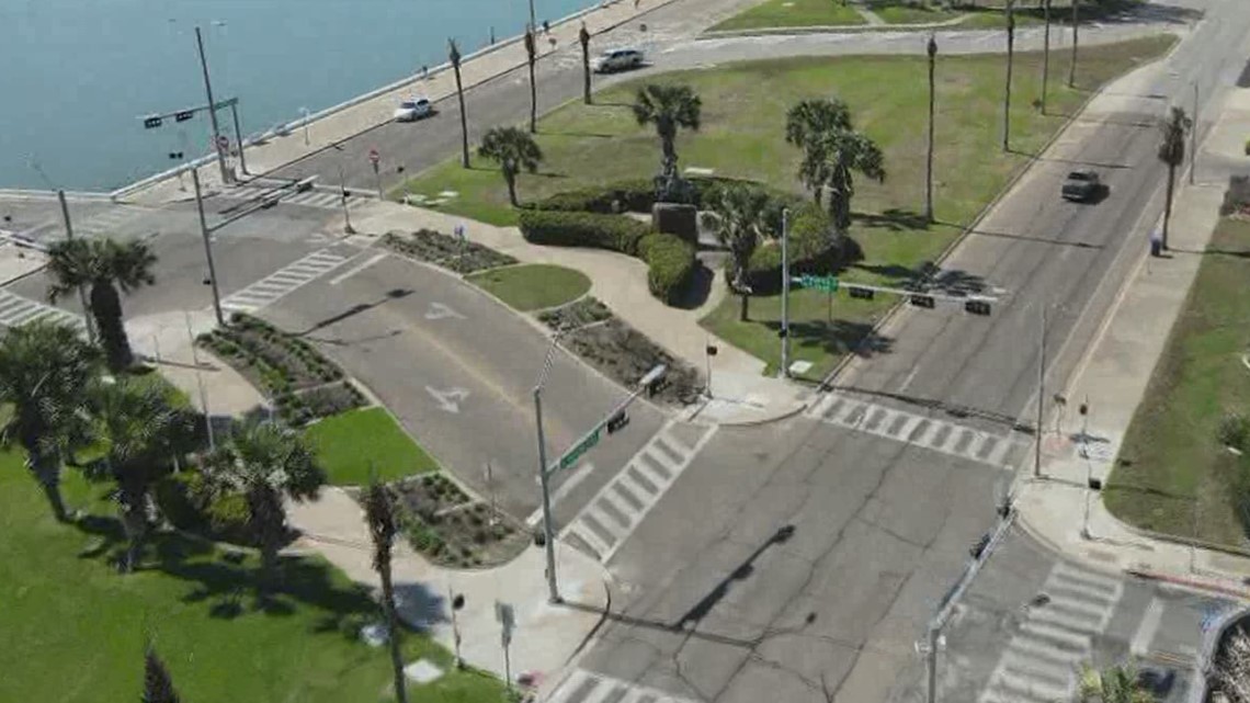 Five streets in downtown Corpus Christi converted to two way traffic ...