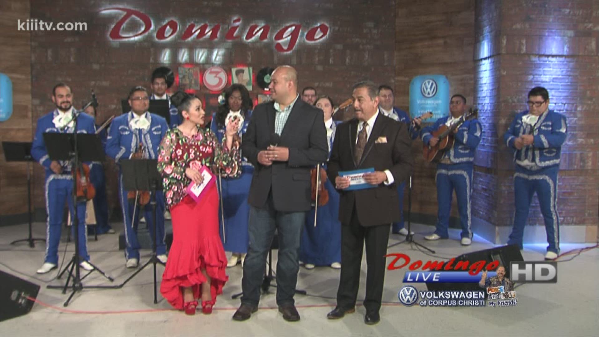 Mariachi De La Isla Interviewing with Barbi Leo and Rudy Trevino on Domingo Live.