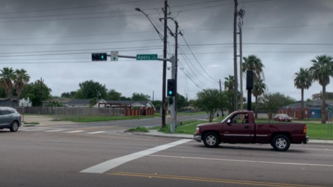 Man dead after being struck by vehicle on Waldron Road | kiiitv.com