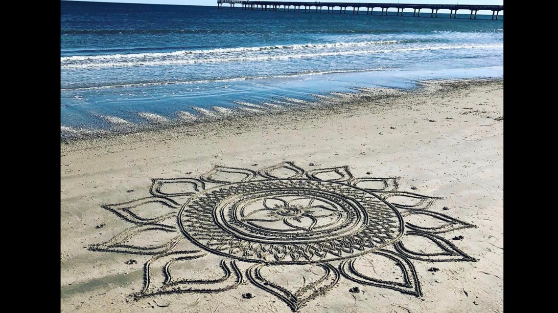 Coastal Job: Sand Artist