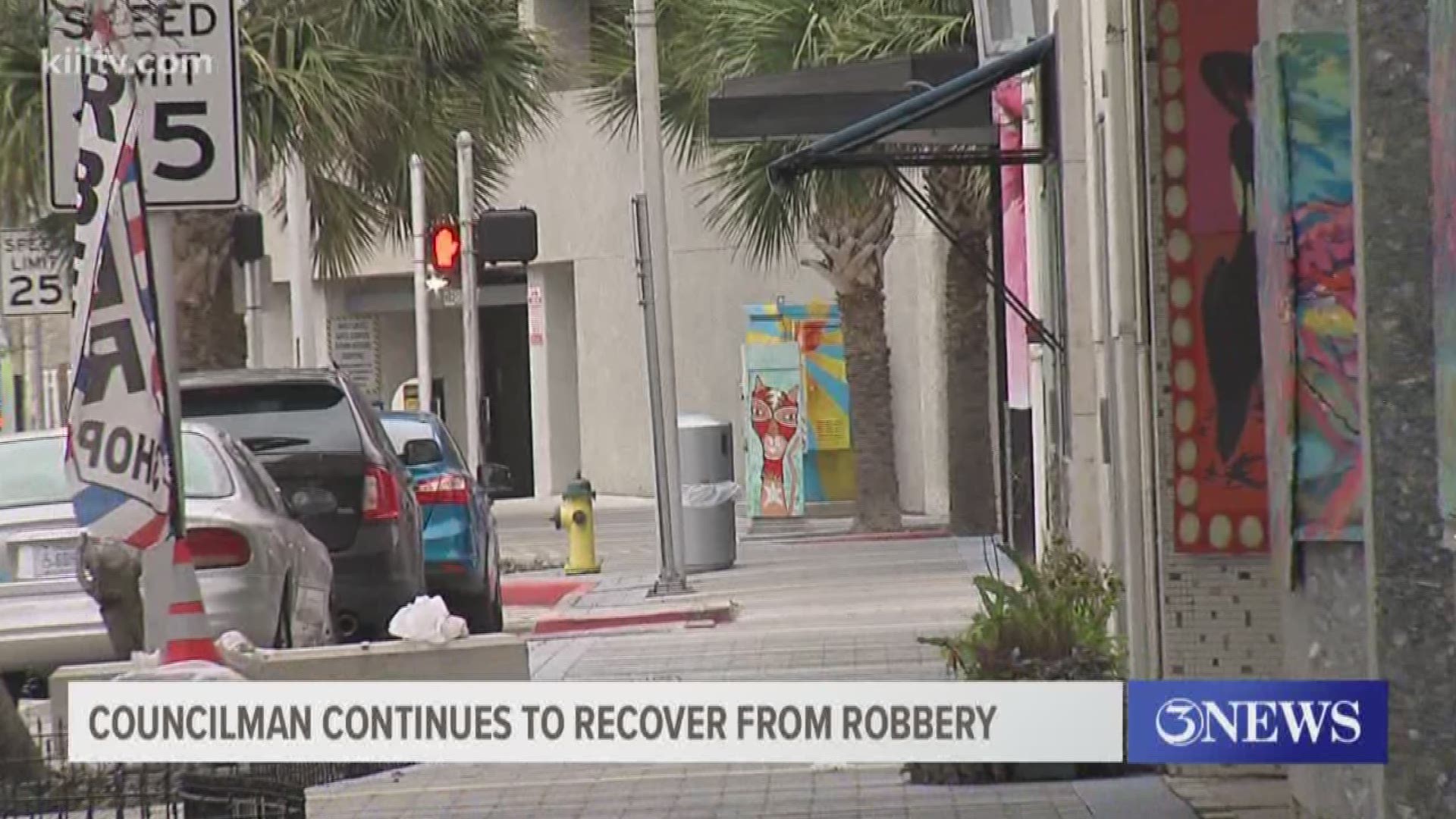 Corpus Christi police searching for aggravated robbery suspects ...