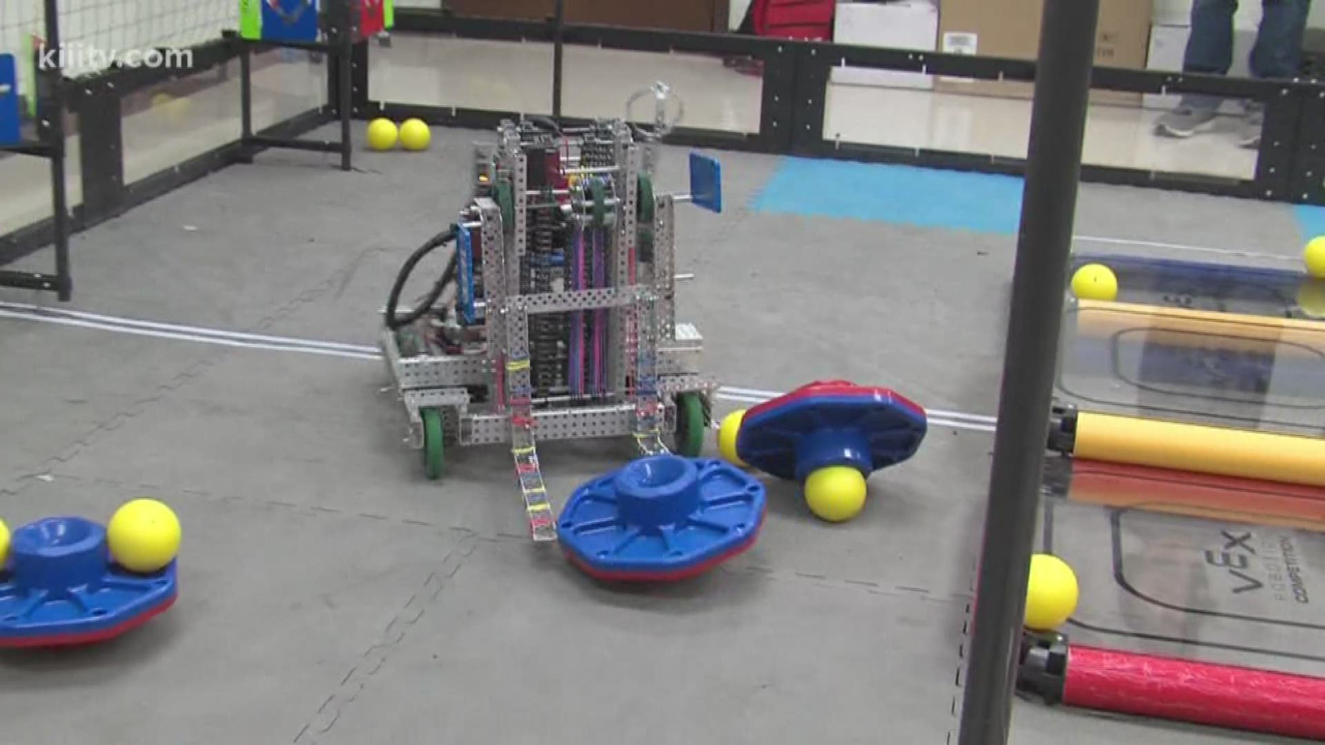 Some middle school students in Sinton, Texas, got back to the Coastal Bend on Thursday after competing in Silicon Valley.

The students from Smith Middle School competed against schools across the nation in the Google Vex Robotics Competition.