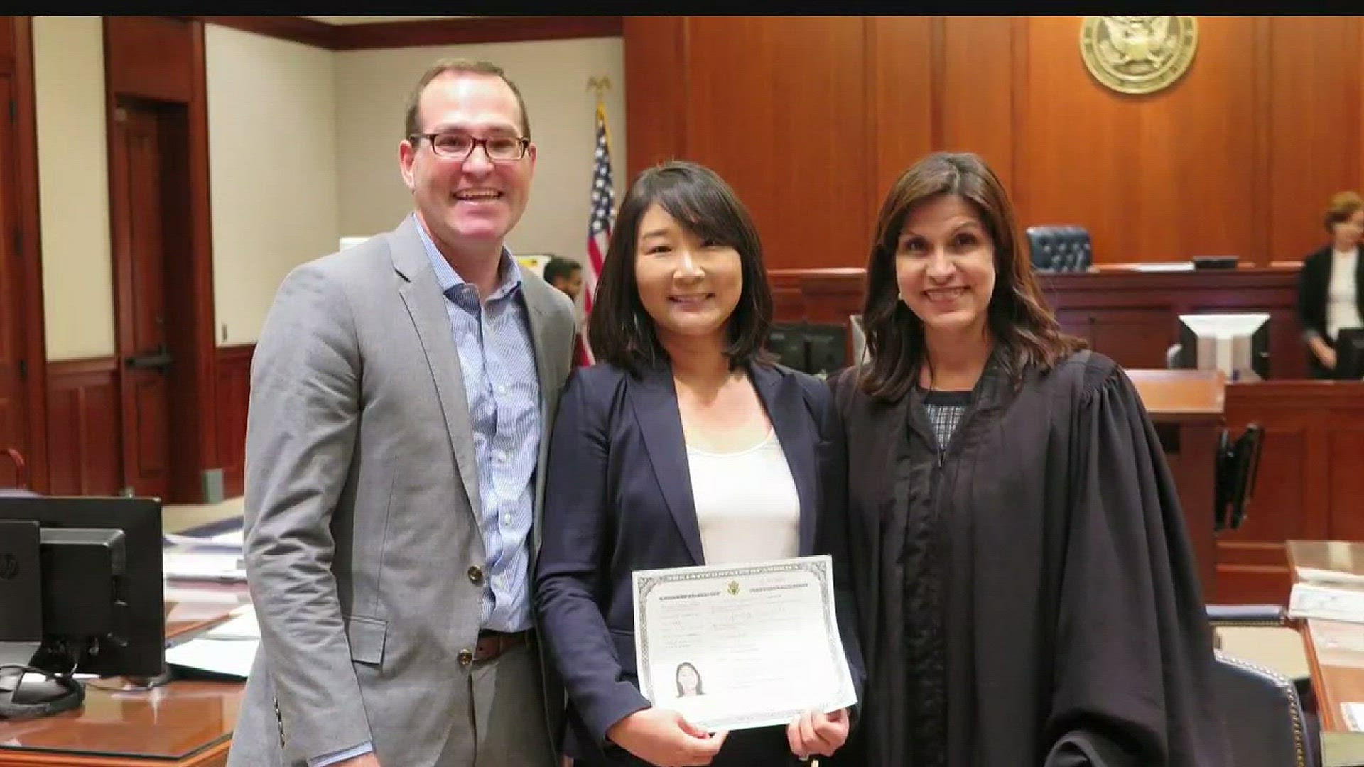 Municipal Court Judge sworn in as U.S. citizen | kiiitv.com
