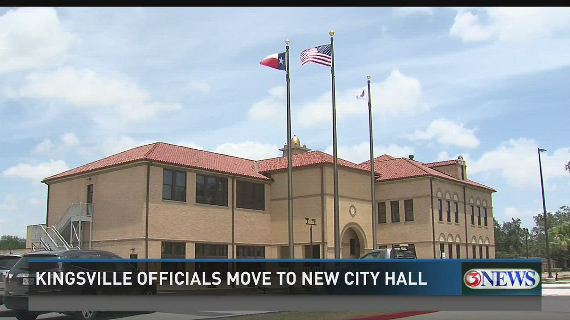 Kingsville officials move into old H. M. King High School