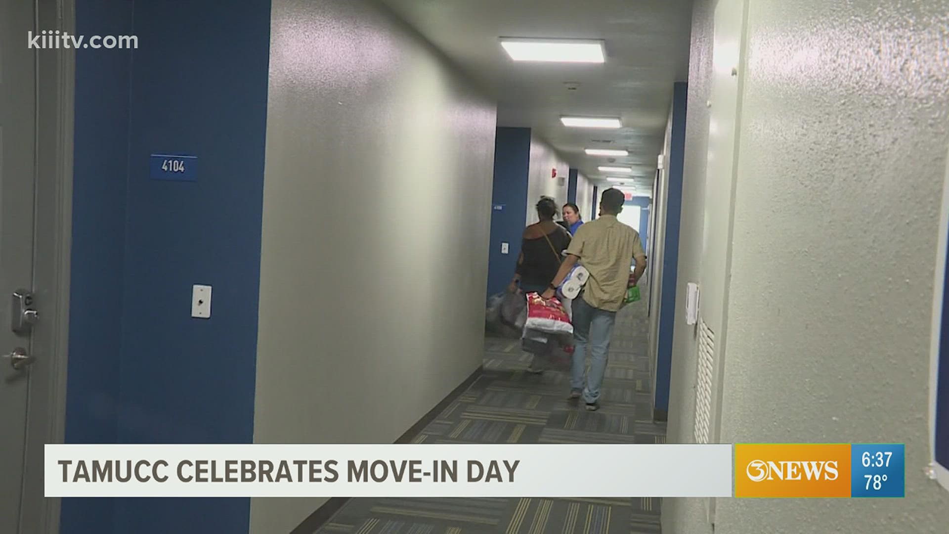 It was a busy Wednesday at the Island University as students moved into their dorms ahead of the fall semester.