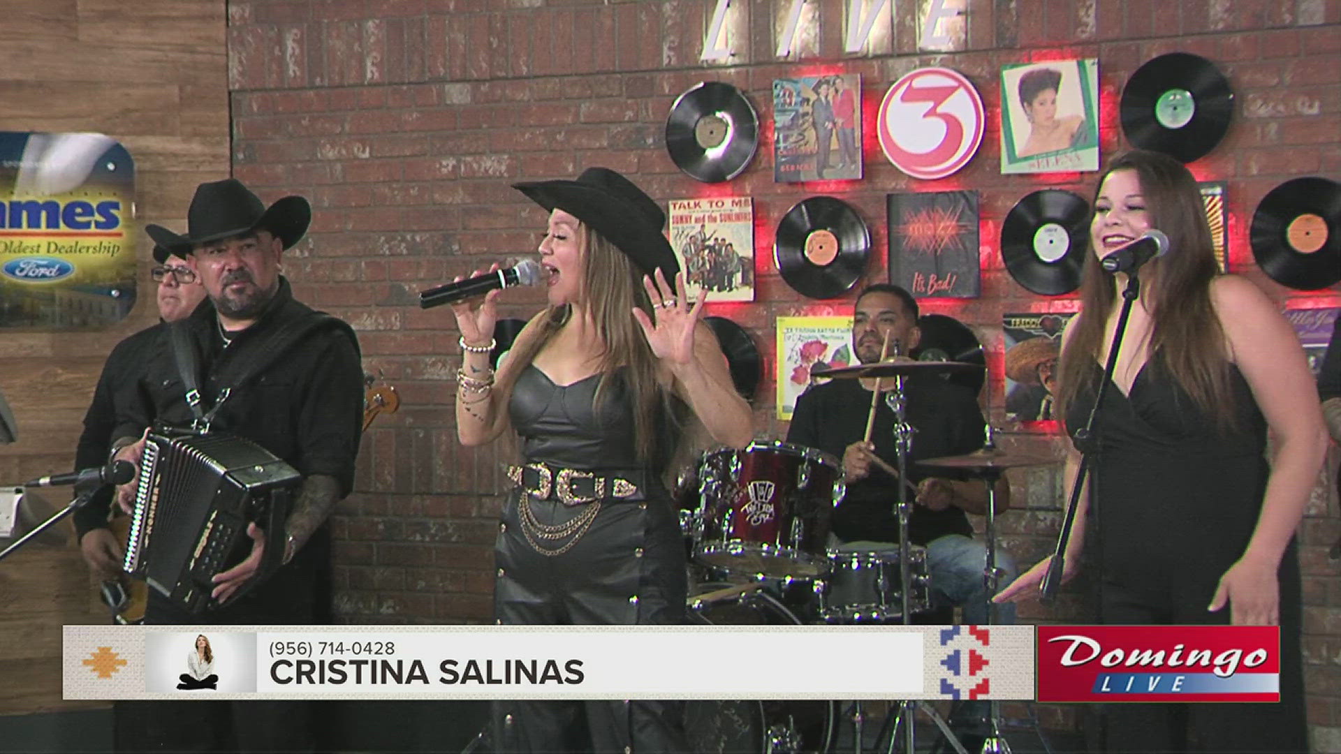 Former member of Grupo Mazz Cristina Salinas joined us on Domingo Live to perform her tribute to Jimmy Gonzalez's "No Soporto Más."