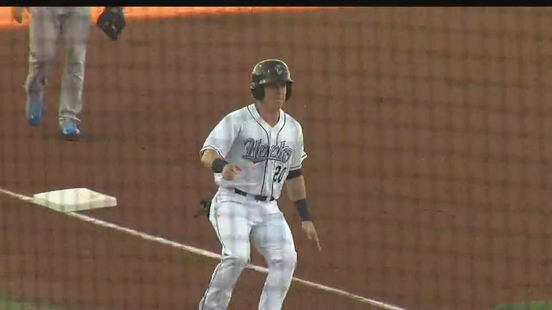 Corpus Christi padded its lead over the Rockhounds for the final playoff spot to two games with a 4-2 win Thursday.