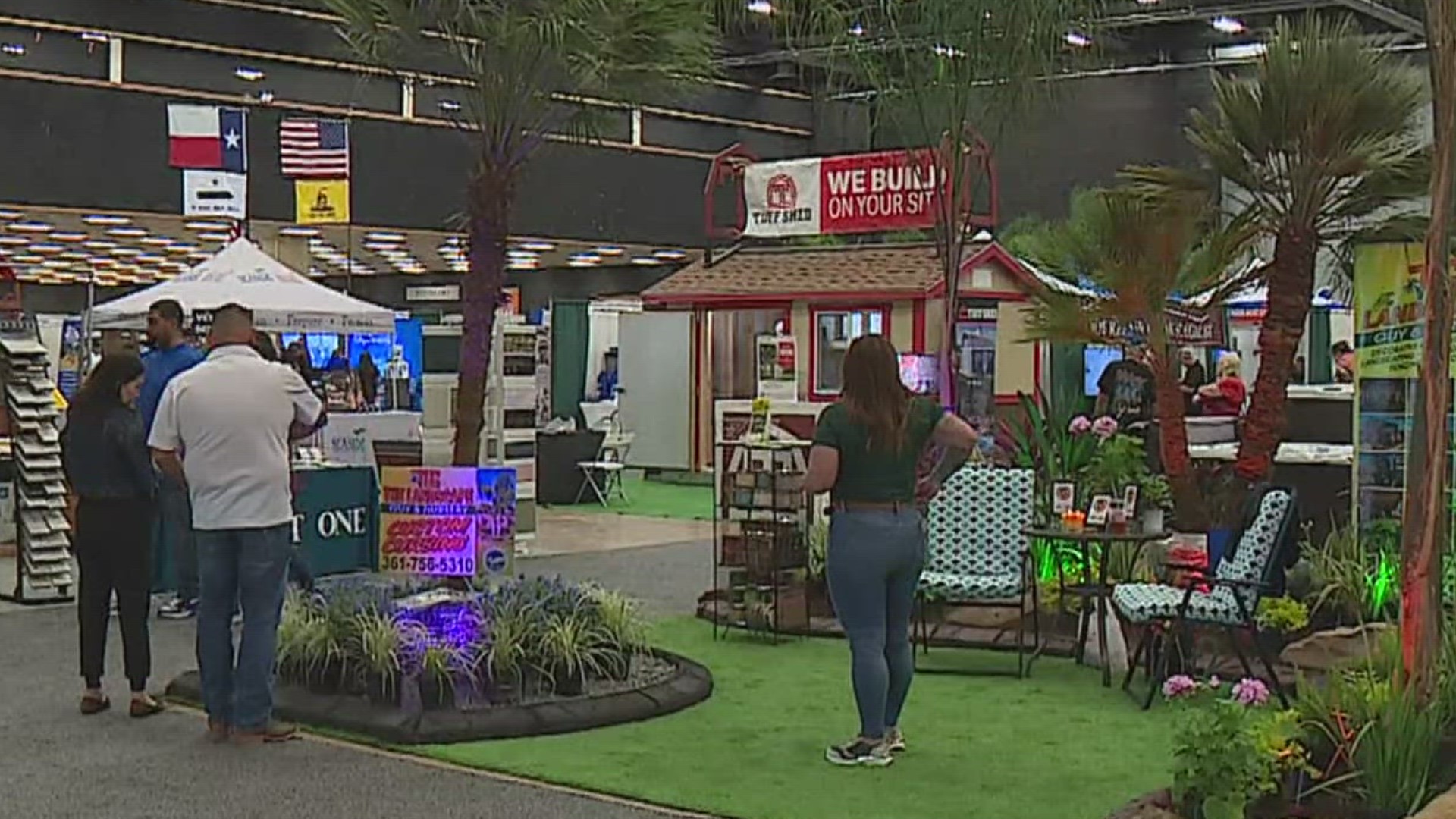 The show features expert vendors, from kitchen counter tops to outdoor patios.
