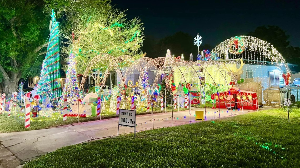 These houses are lit! Here's where you can see holiday displays in Corpus Christi