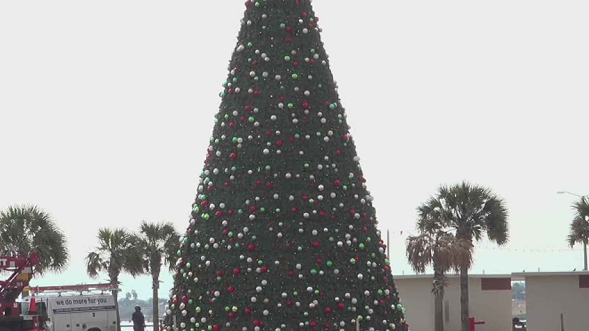 H-E-B's Christmas Tree Lighting Ceremony will take over Water's Edge Park at 5:30 p.m.