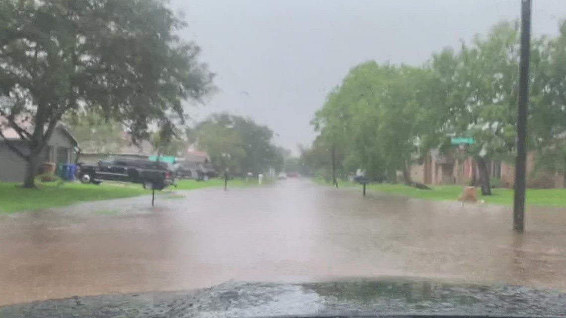 Heavy rainfall causes neighborhoods to flood in Corpus Christi