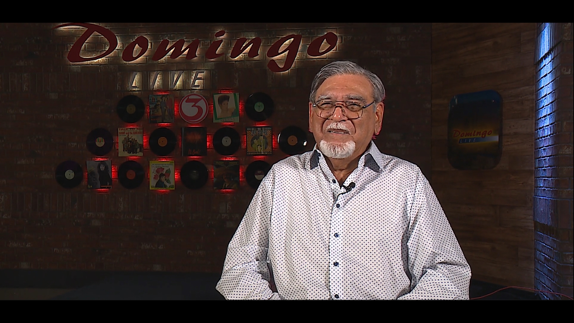 Chavez and co-host Luis Alonso Muñoz took over from show originator Domingo Peña, continuing his legacy of informing Latinos in Corpus Christi.
