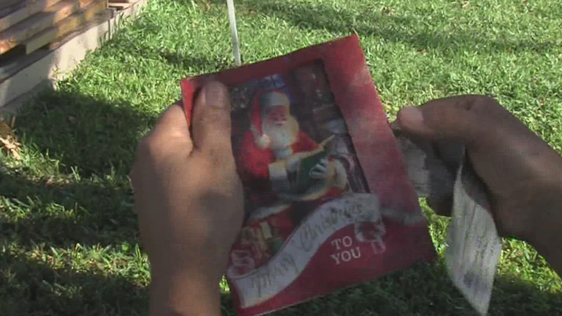 Flour Bluff man finds Christmas card on the beach