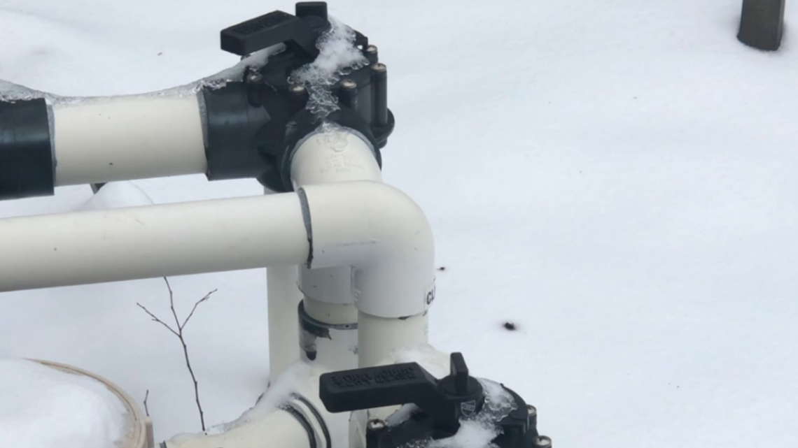 Experts provide tips on how to make sure your pipes don't freeze during ...