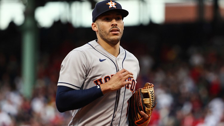 Twins officially announce 3-year deal with Carlos Correa