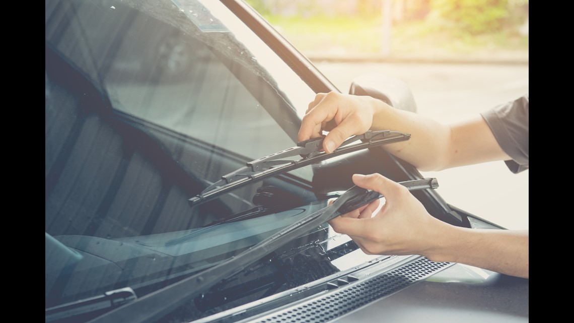 How to Replace Your Windshield Wipers