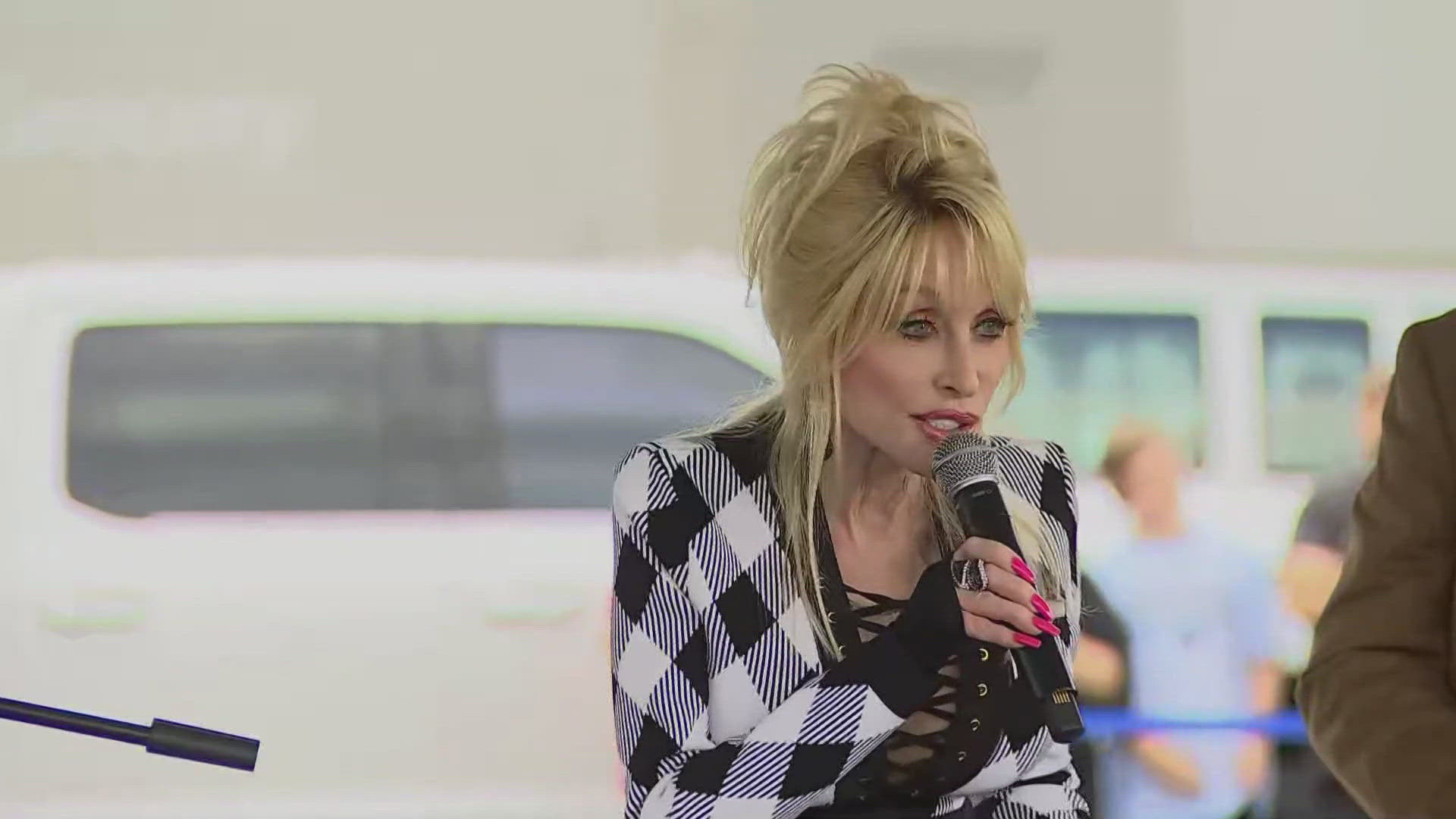 Dolly made an appearance at the Newport Walmart to announce a major donation to help flood victims on Friday.