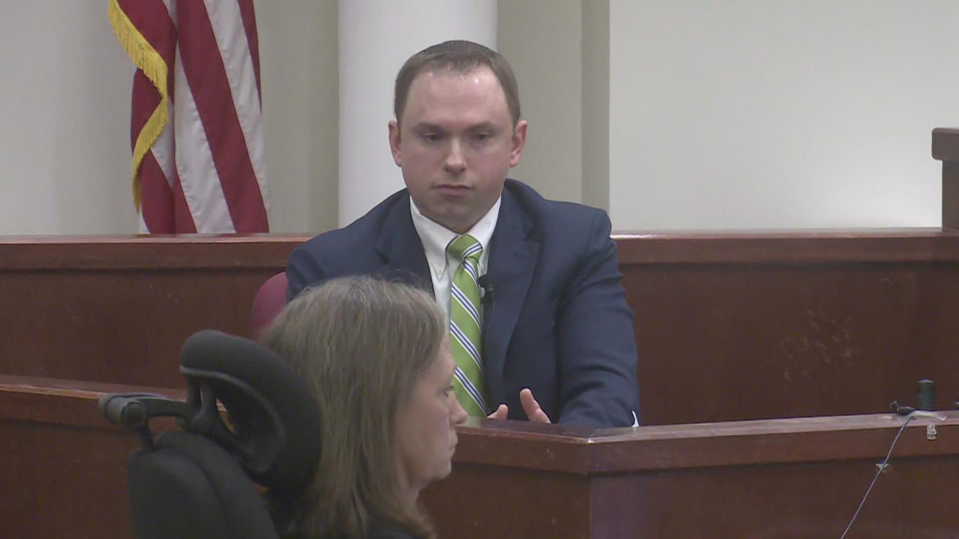 Aaron Dean trial: Defense presents case on day four of testimony ...