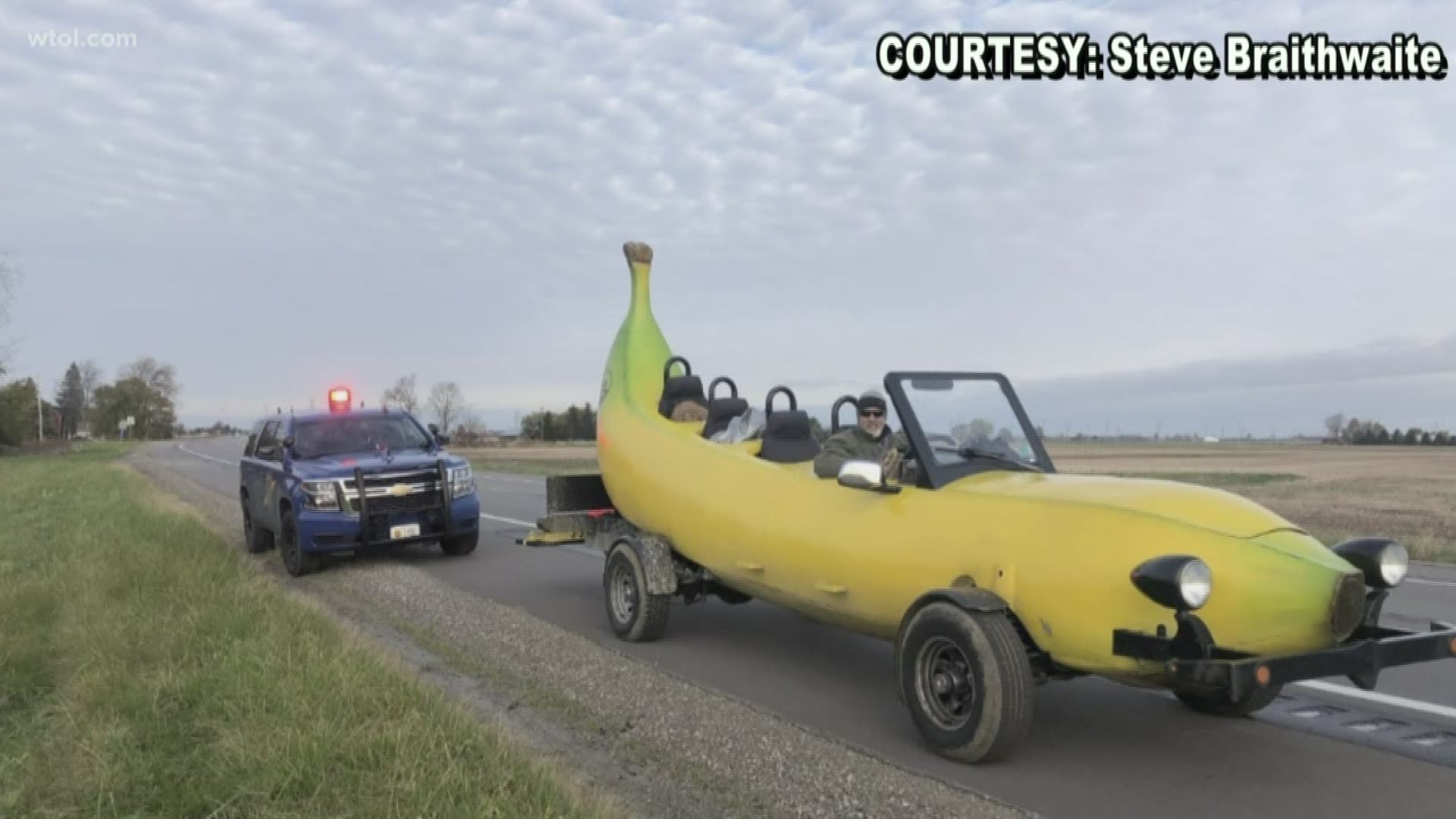 Michigan State Trooper Bill Strouse was monitoring traffic when he saw a banana car driving down the street.