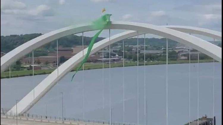 Abortion-rights demonstrator who climbed Frederick Douglass Memorial Bridge after Roe v. Wade reversal comes down, roads reopen